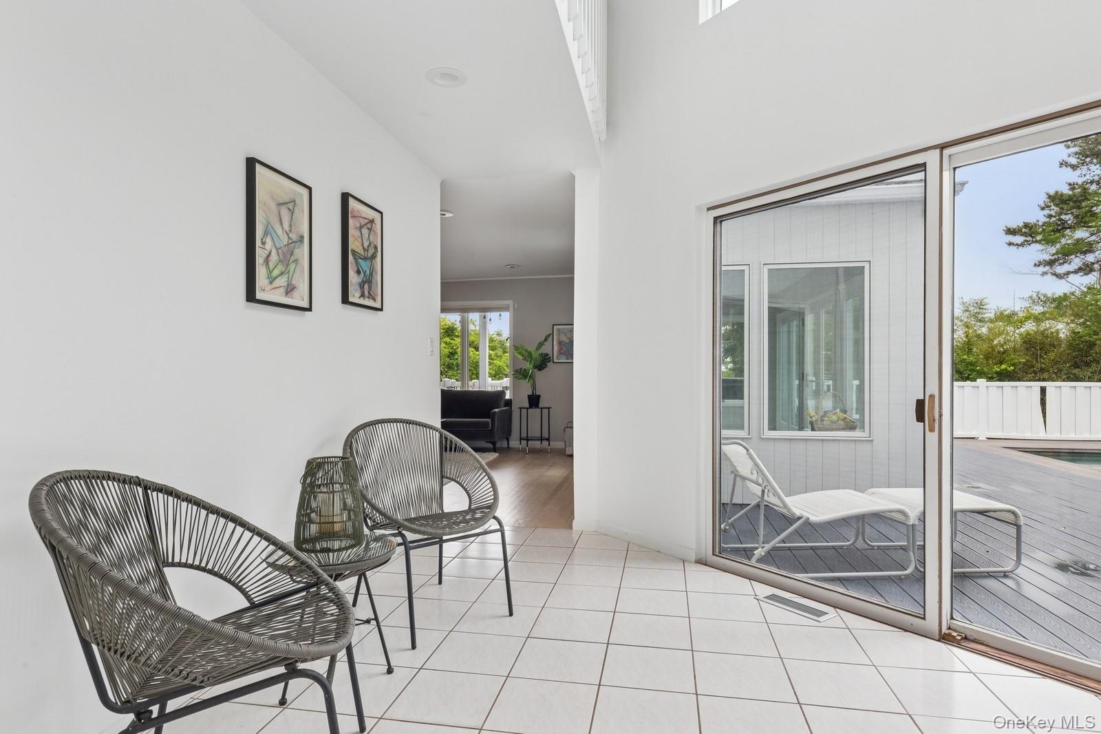 333 Roe Avenue, East Patchogue, NY 11772