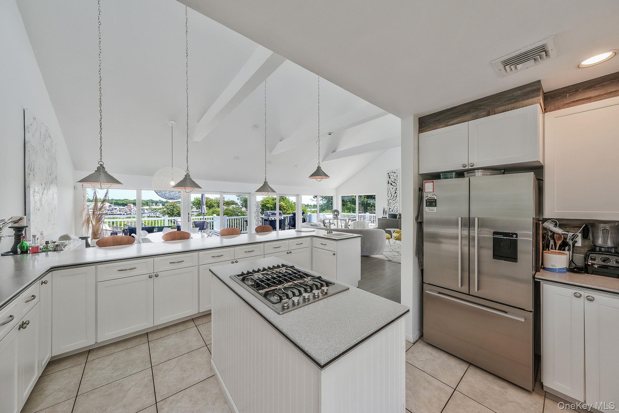 333 Roe Avenue, East Patchogue, NY 11772