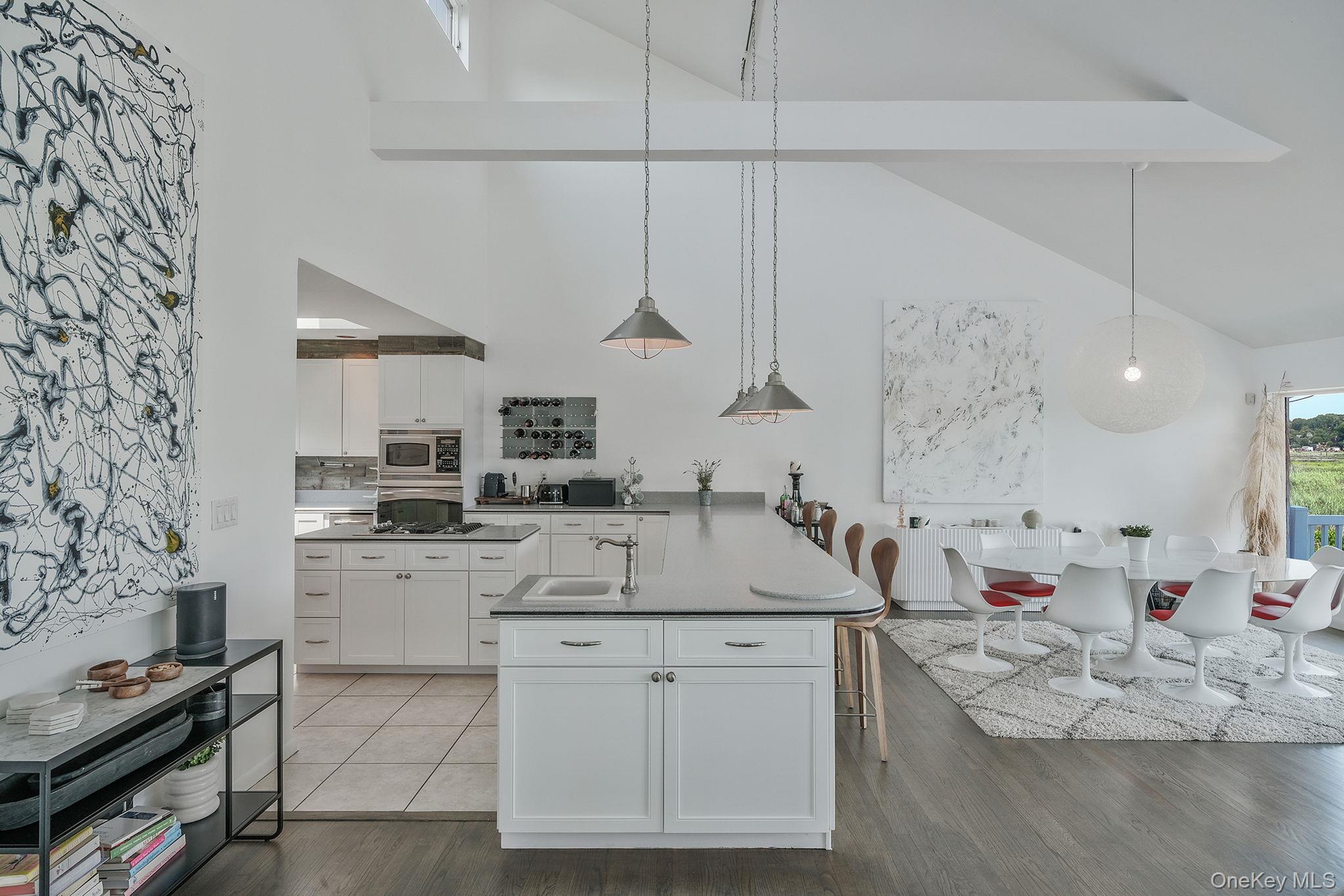 333 Roe Avenue, East Patchogue, NY 11772