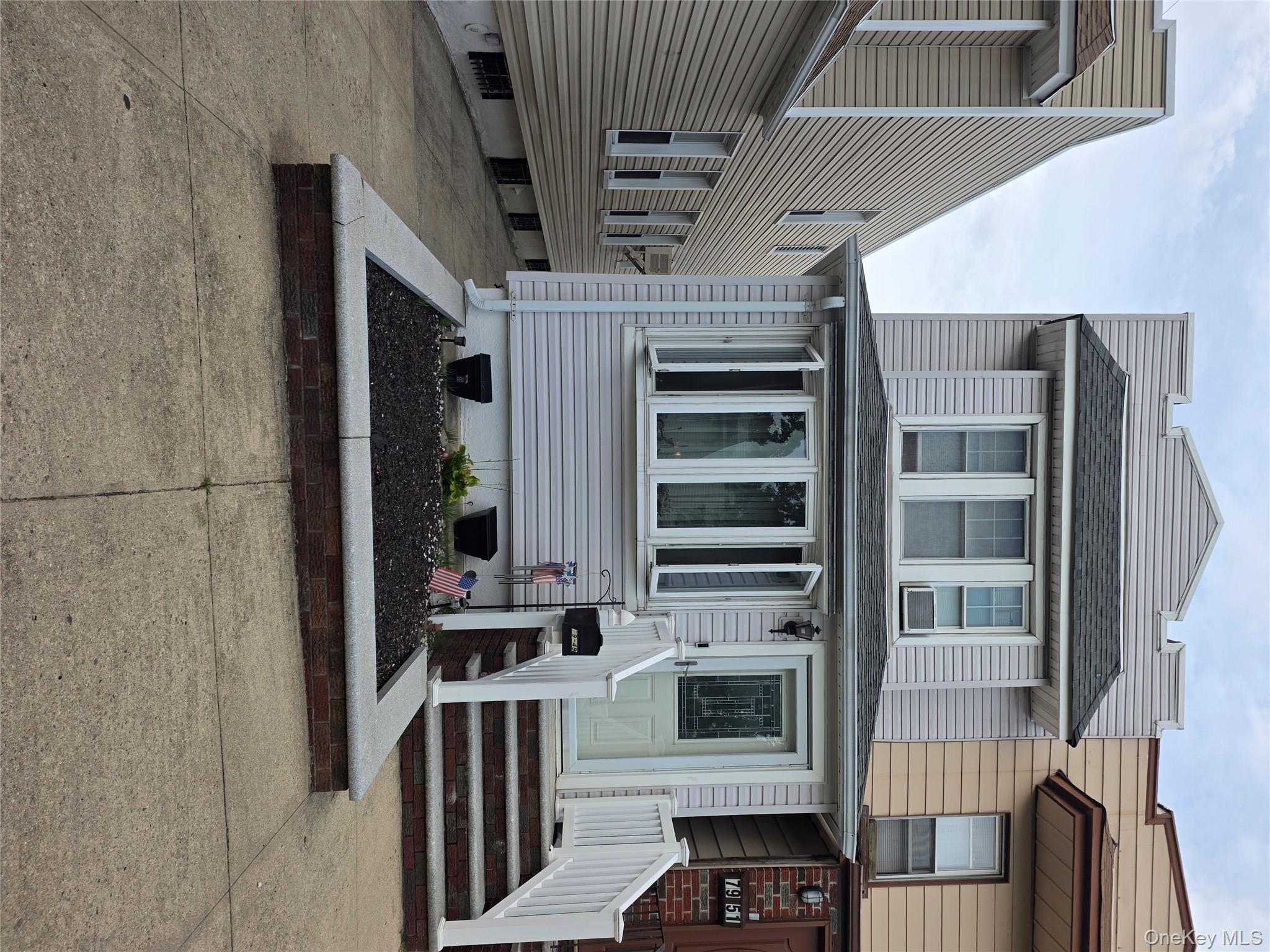 7949 77th Road, Glendale, NY 11385