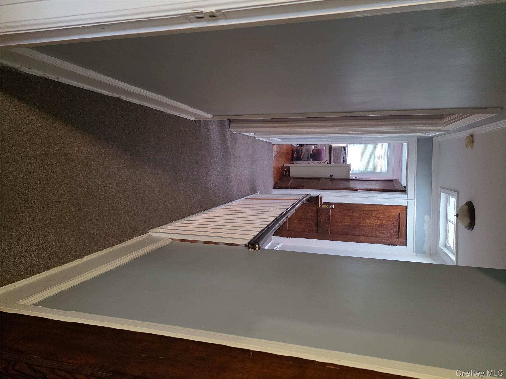 7949 77th Road, Glendale, NY 11385