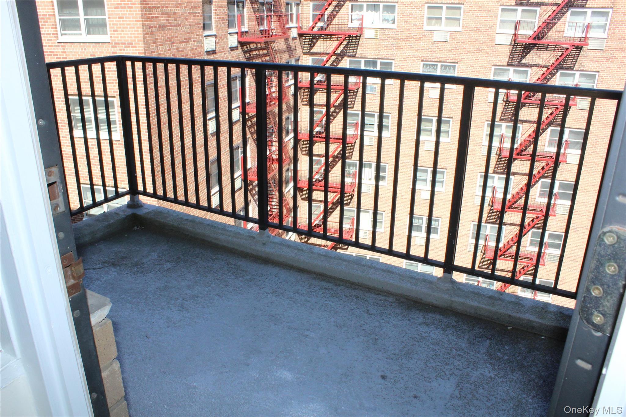 100 E Hartsdale Avenue # 6HW, Hartsdale, NY 10530