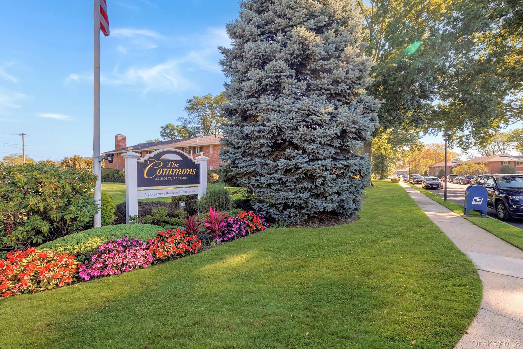 214 Edmunton Drive # J3, North Babylon, NY 11703