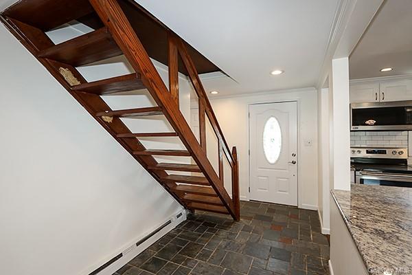 36 Torrey Pine Lane, Medford, NY 11763