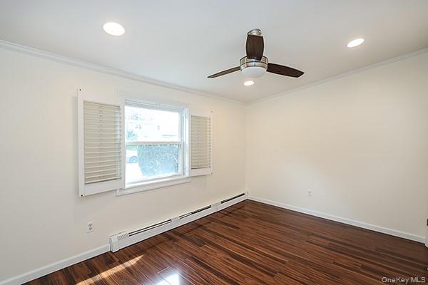 36 Torrey Pine Lane, Medford, NY 11763