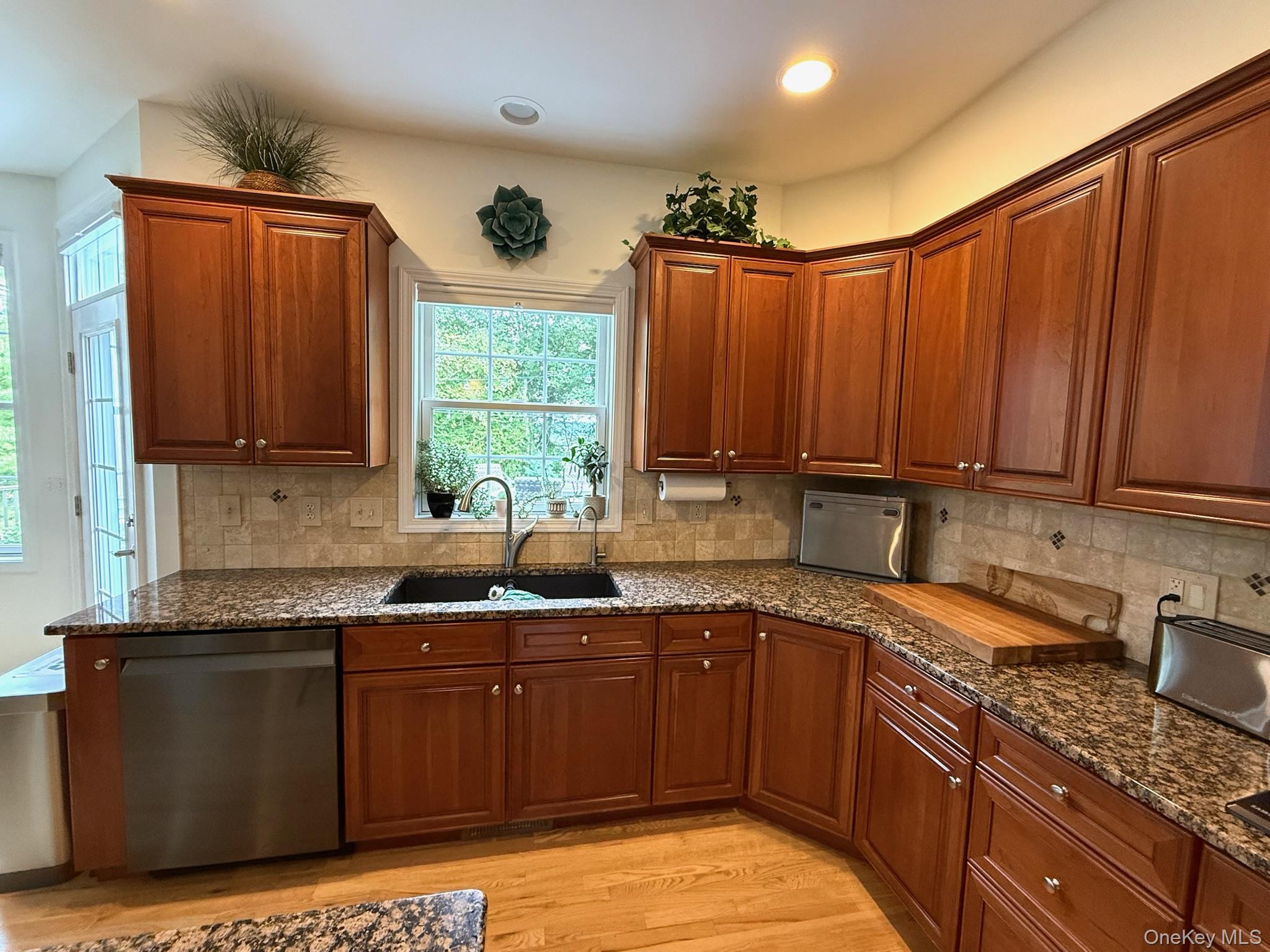 16 Ballymeade Road, Hopewell Junction, NY 12533