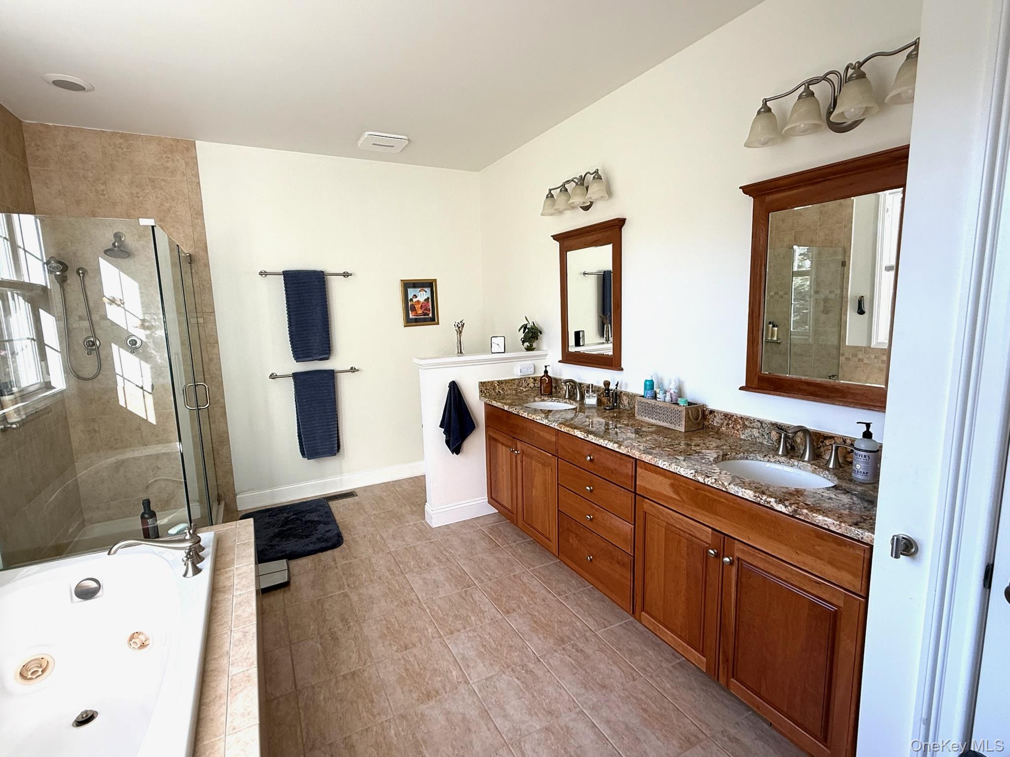 16 Ballymeade Road, Hopewell Junction, NY 12533