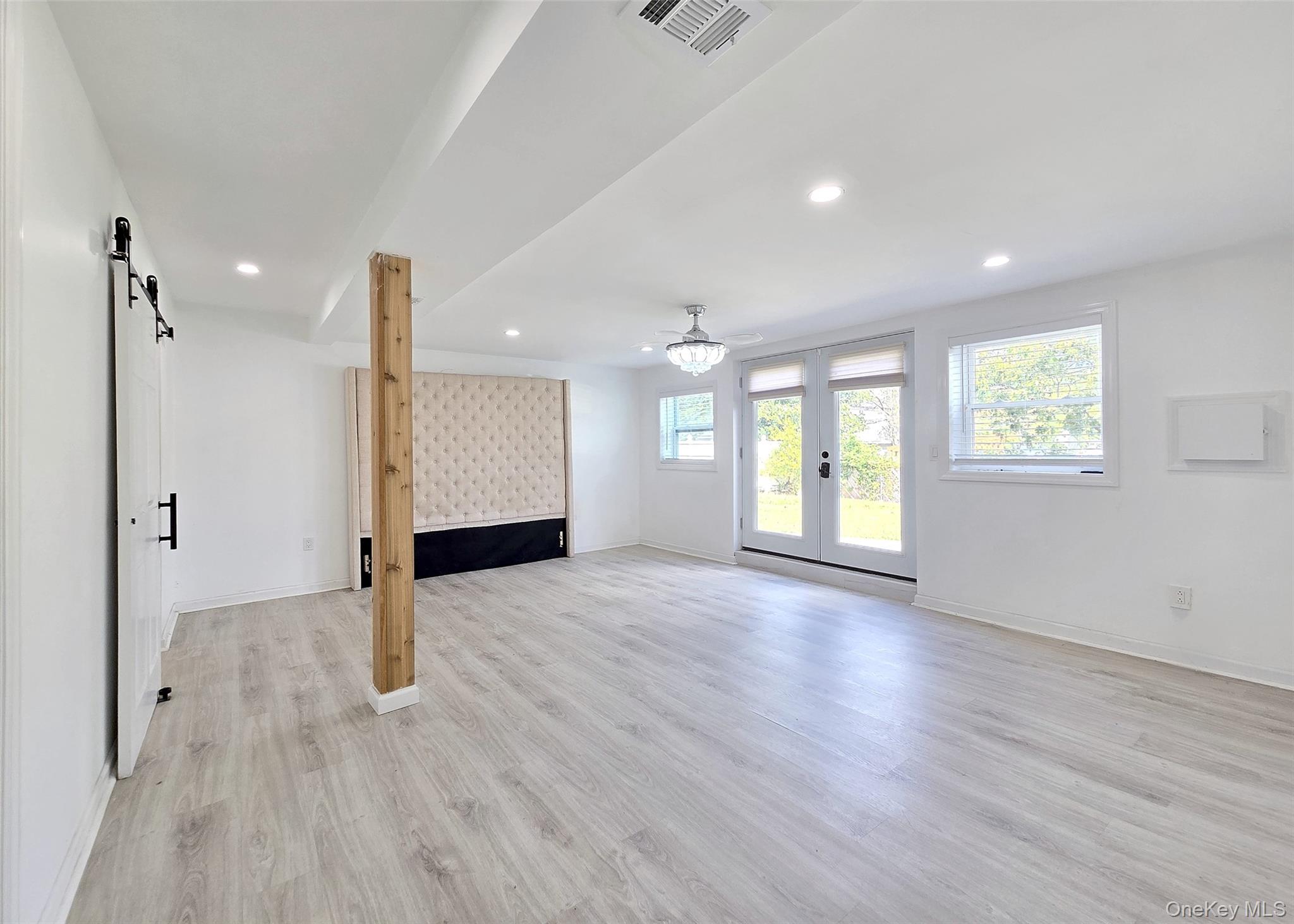 26 Circle Lane, Bay Shore, NY 11706