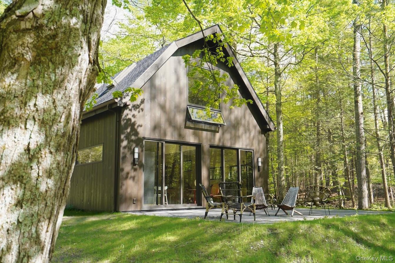 241 Silver Hollow Road, Willow, NY 12495