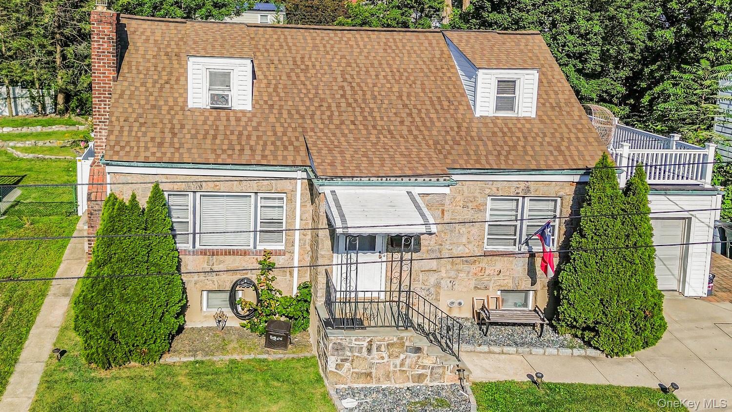 41 Maple Place, Yonkers, NY 10704