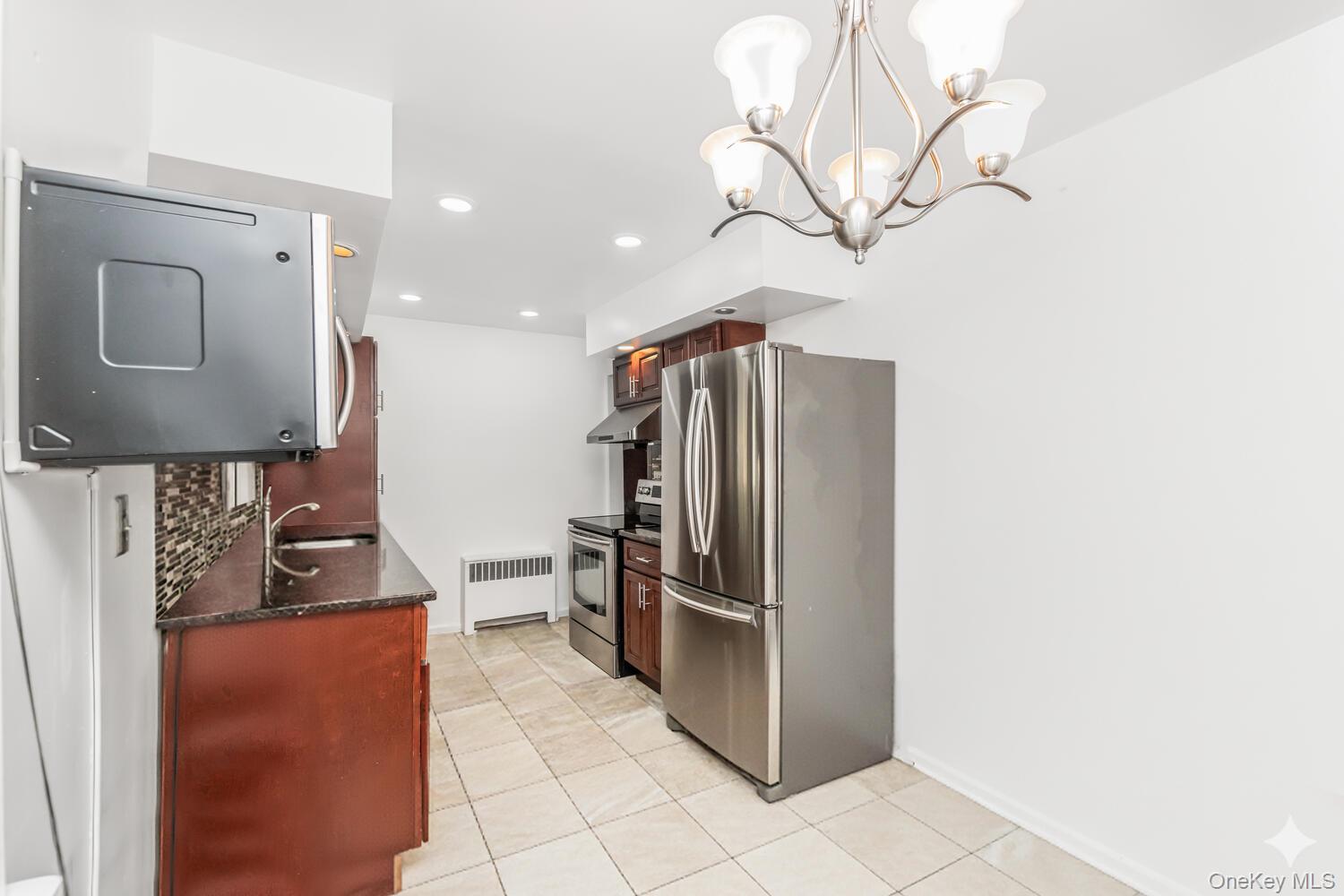 41 Maple Place, Yonkers, NY 10704