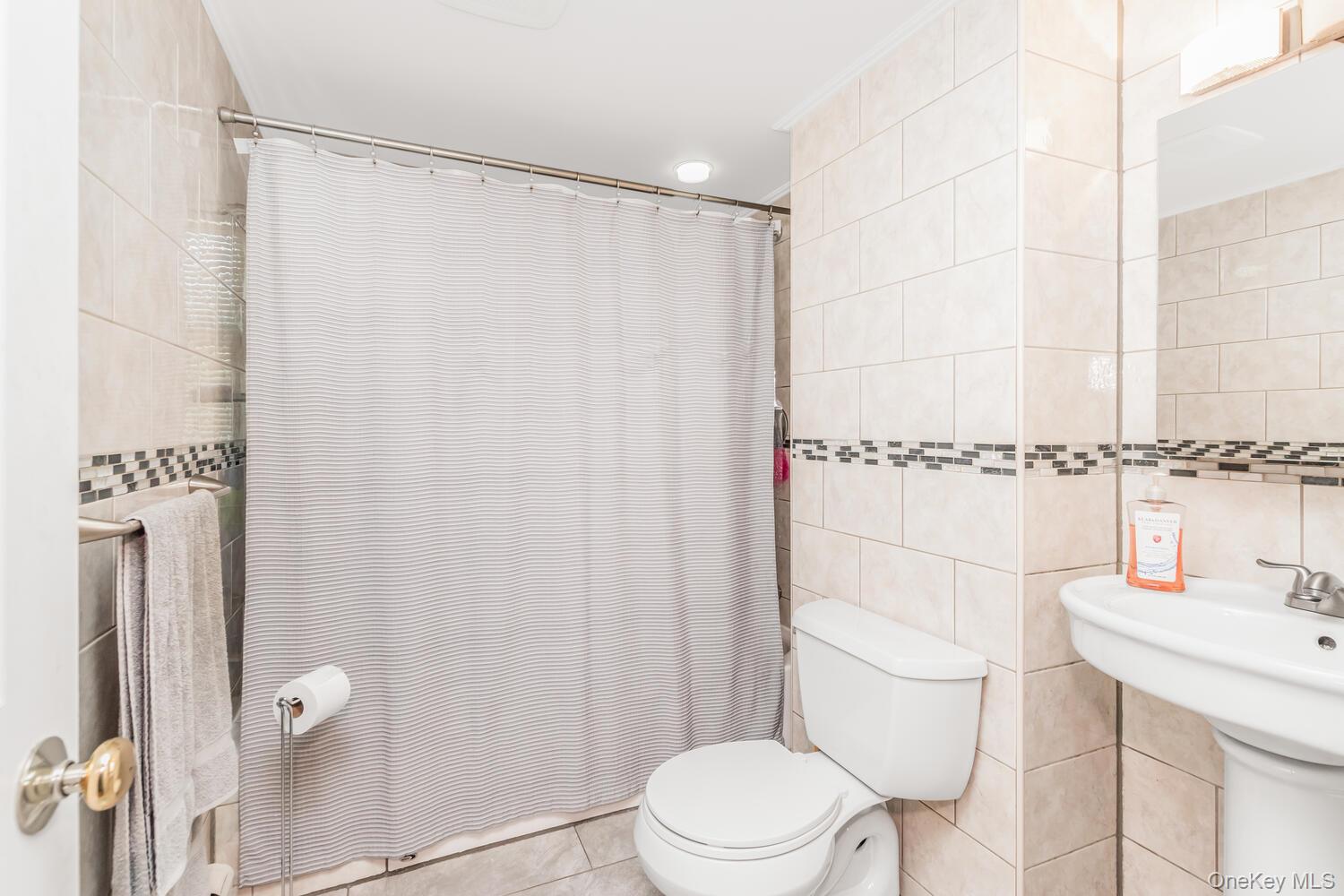 41 Maple Place, Yonkers, NY 10704