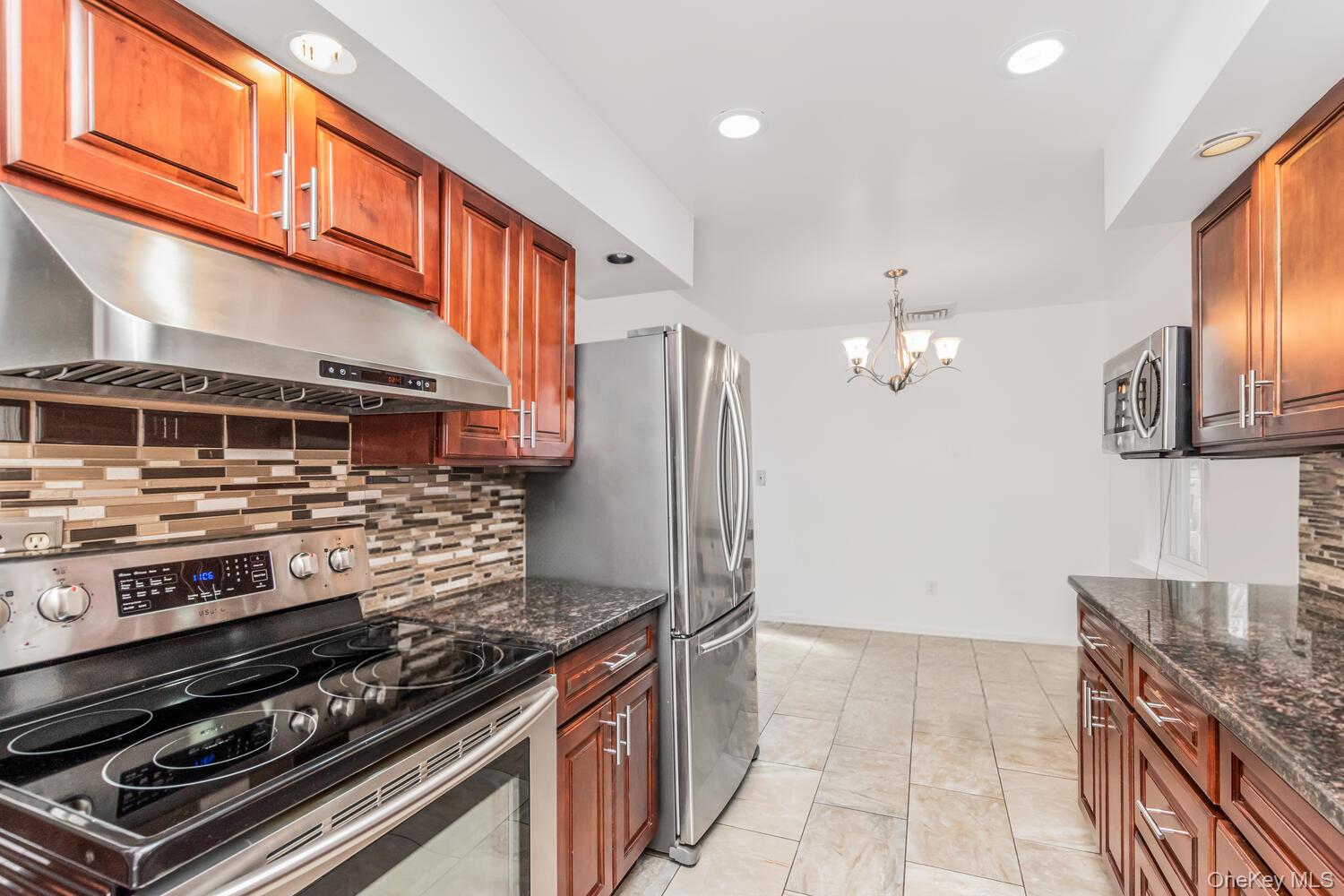 41 Maple Place, Yonkers, NY 10704