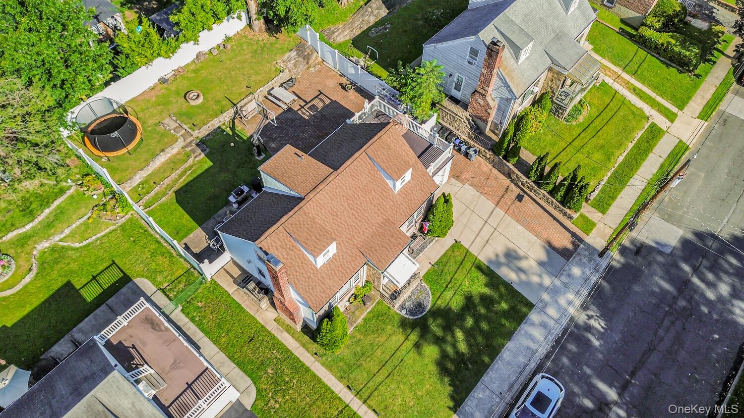 41 Maple Place, Yonkers, NY 10704