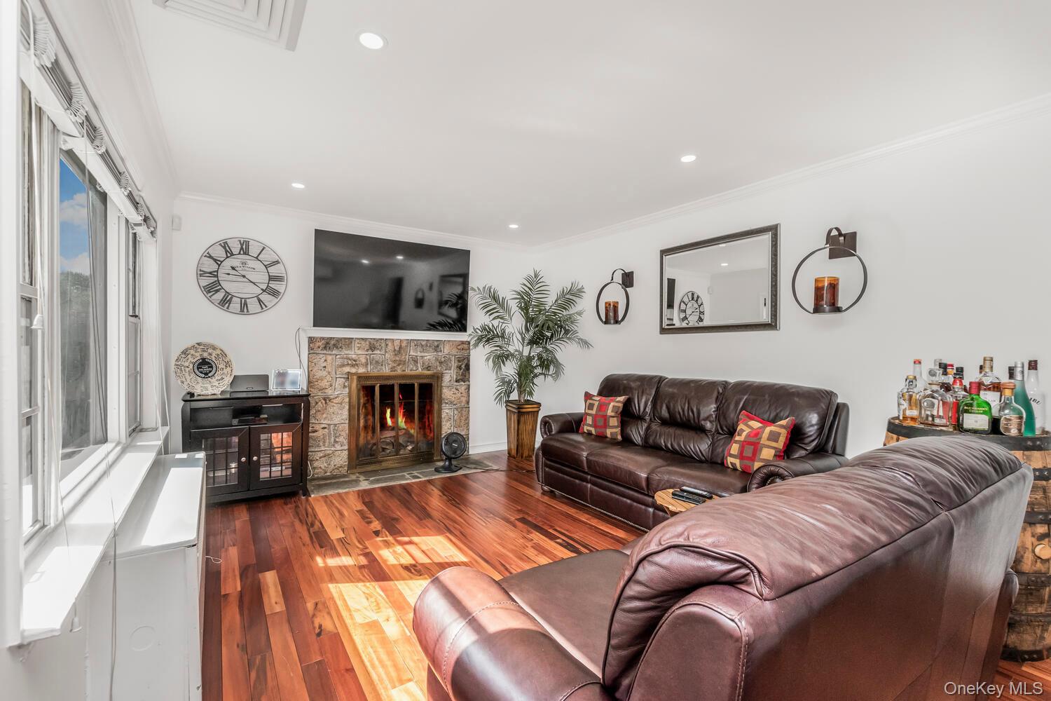 41 Maple Place, Yonkers, NY 10704