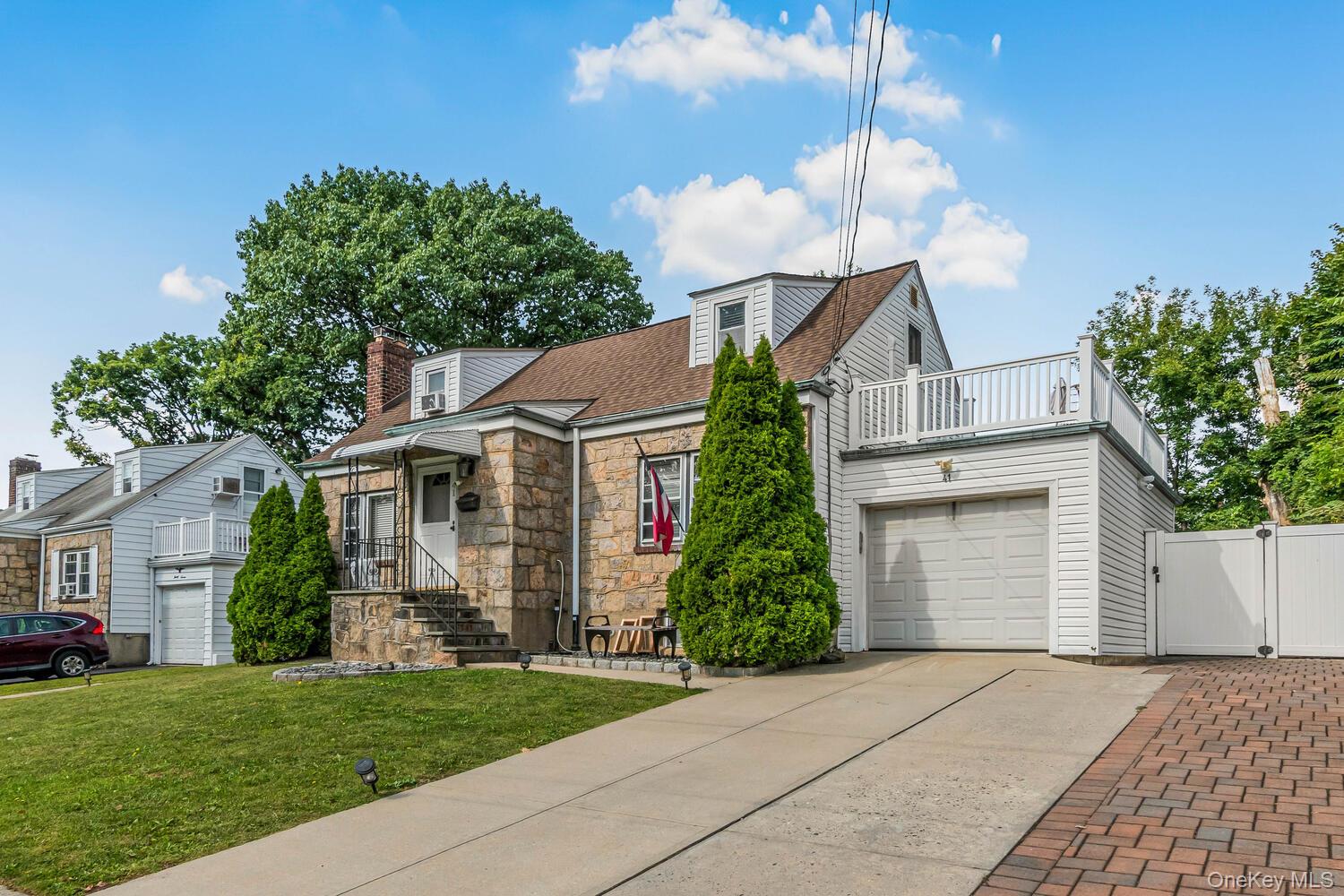 41 Maple Place, Yonkers, NY 10704