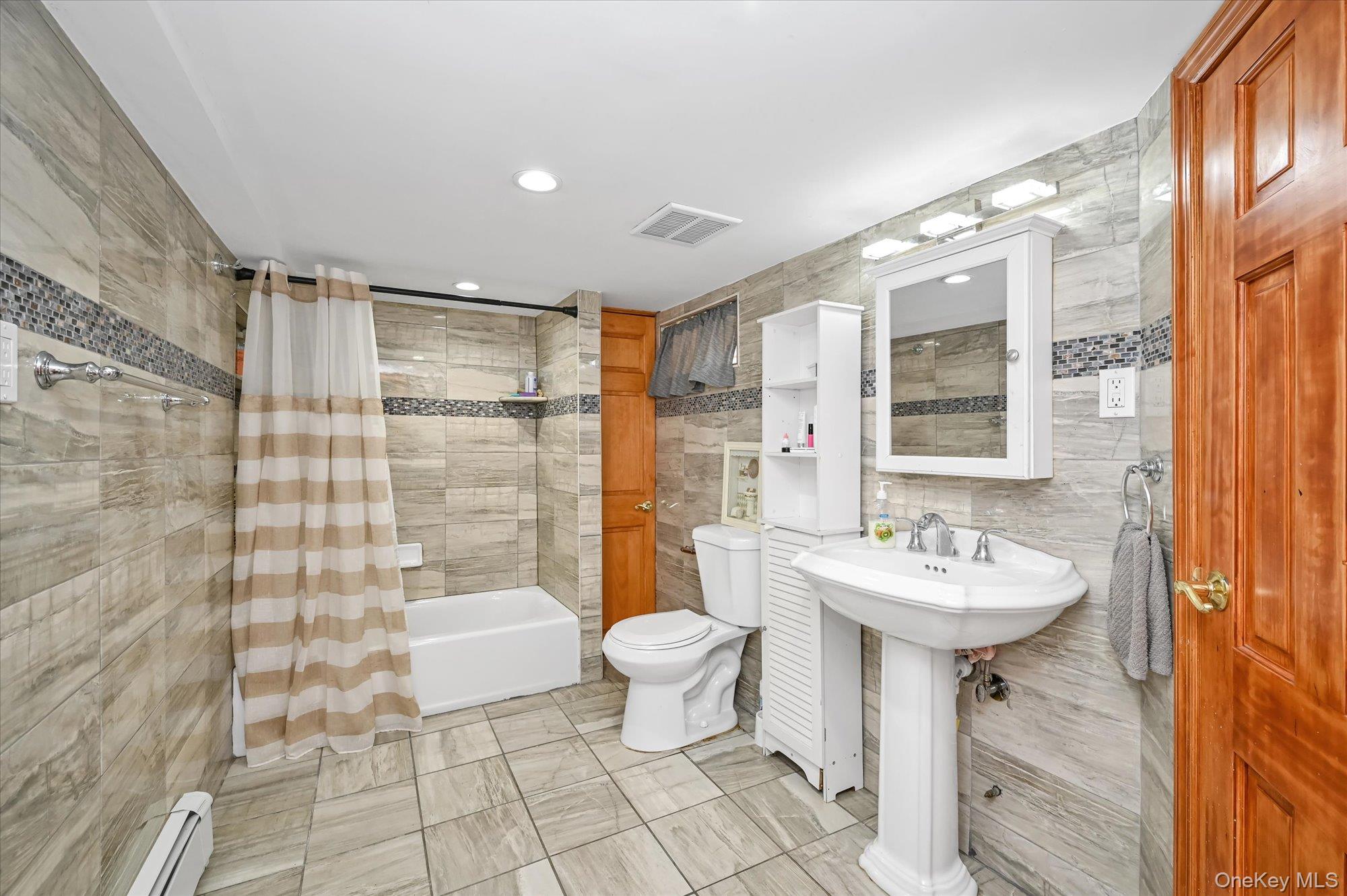 14915 11th Avenue, Whitestone, NY 11357