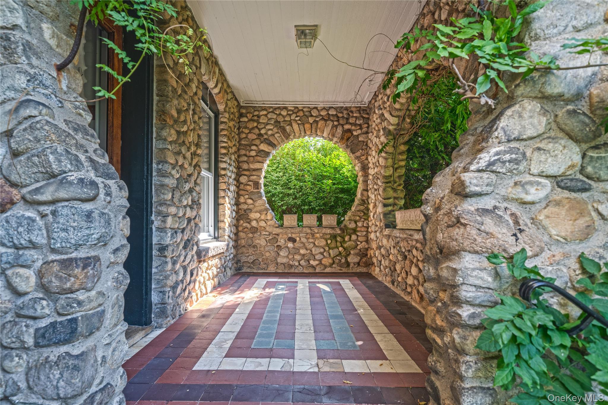 16 Bedford Road # 1, Katonah, NY 10536