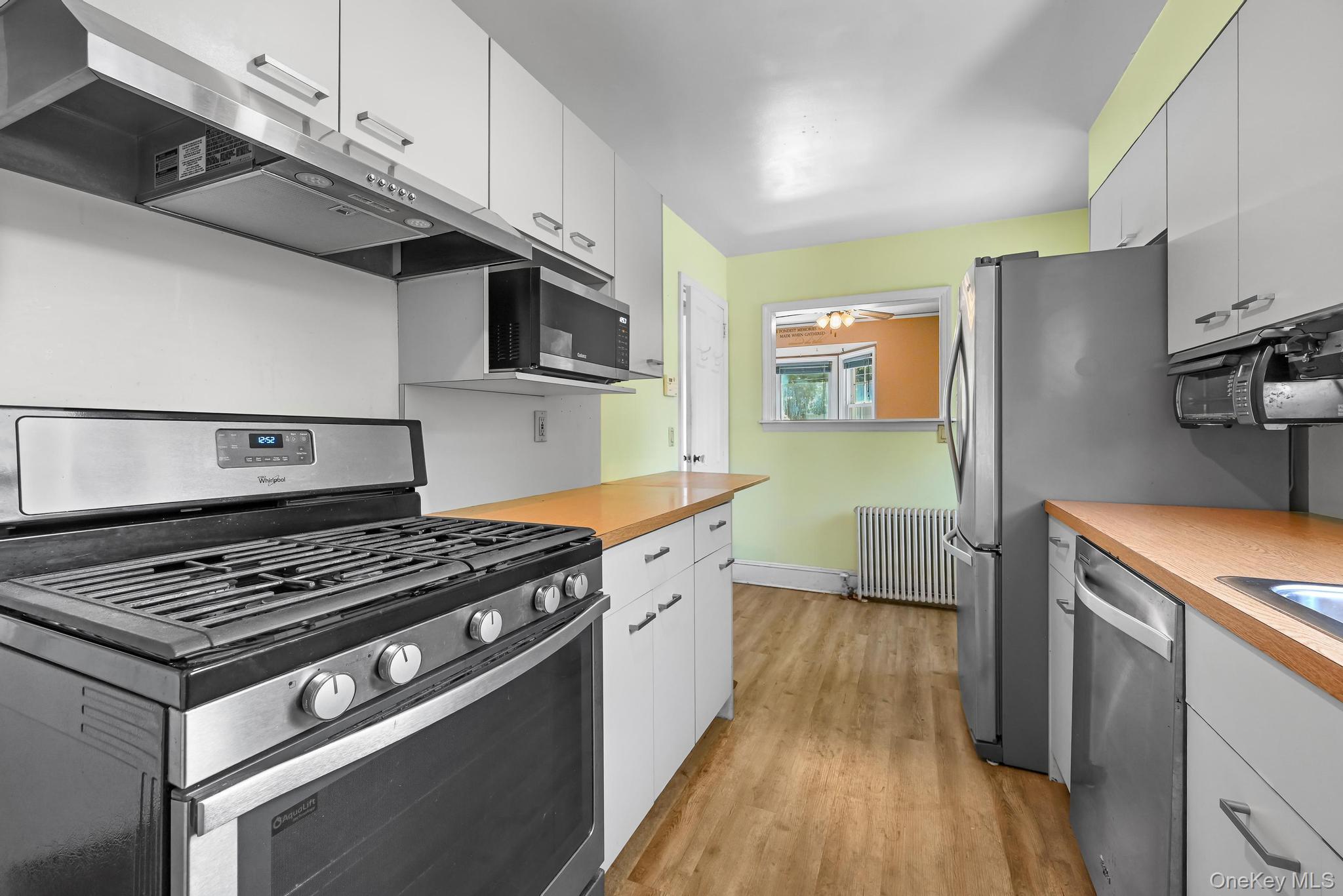 1 George Place, East Rockaway, NY 11518