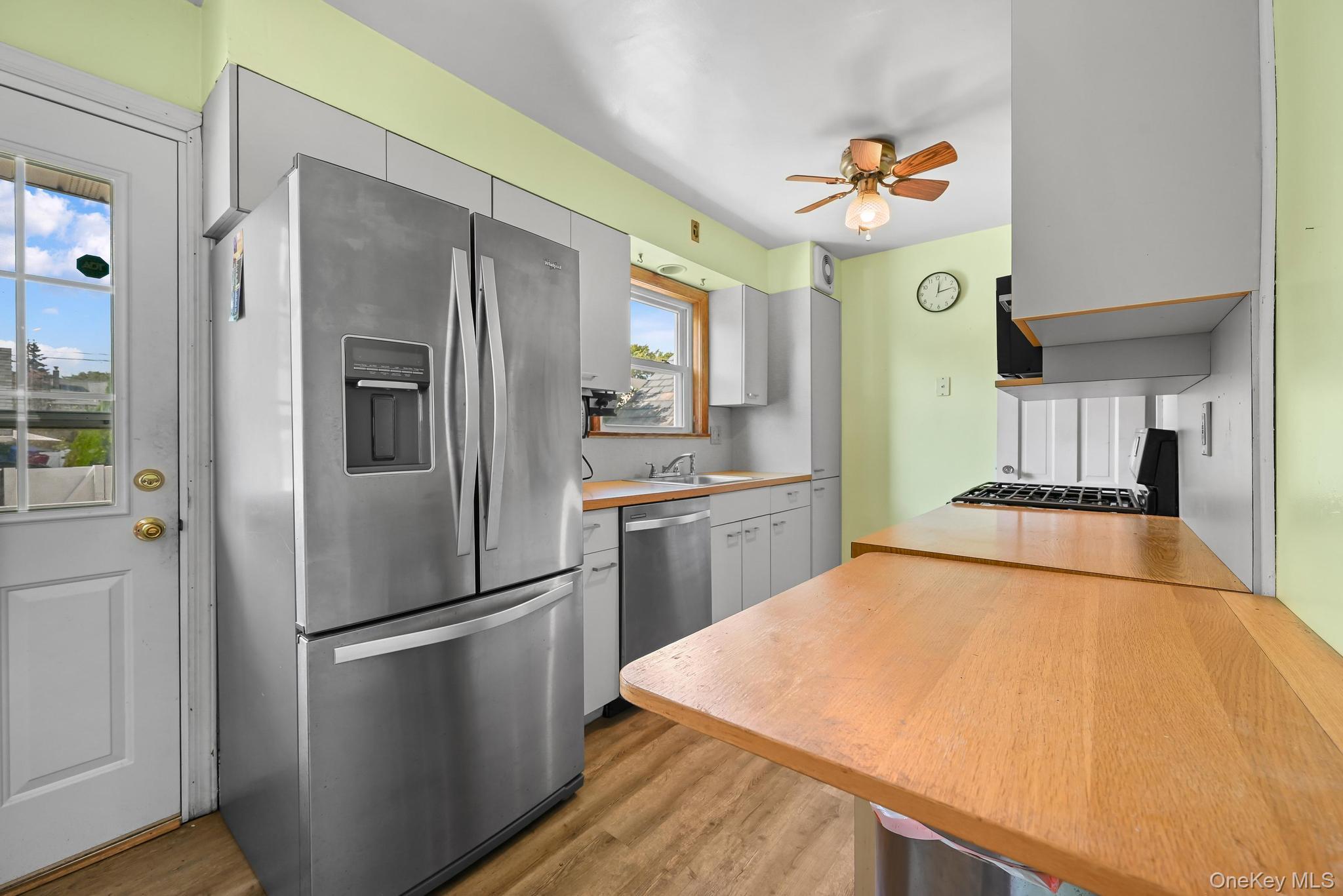 1 George Place, East Rockaway, NY 11518