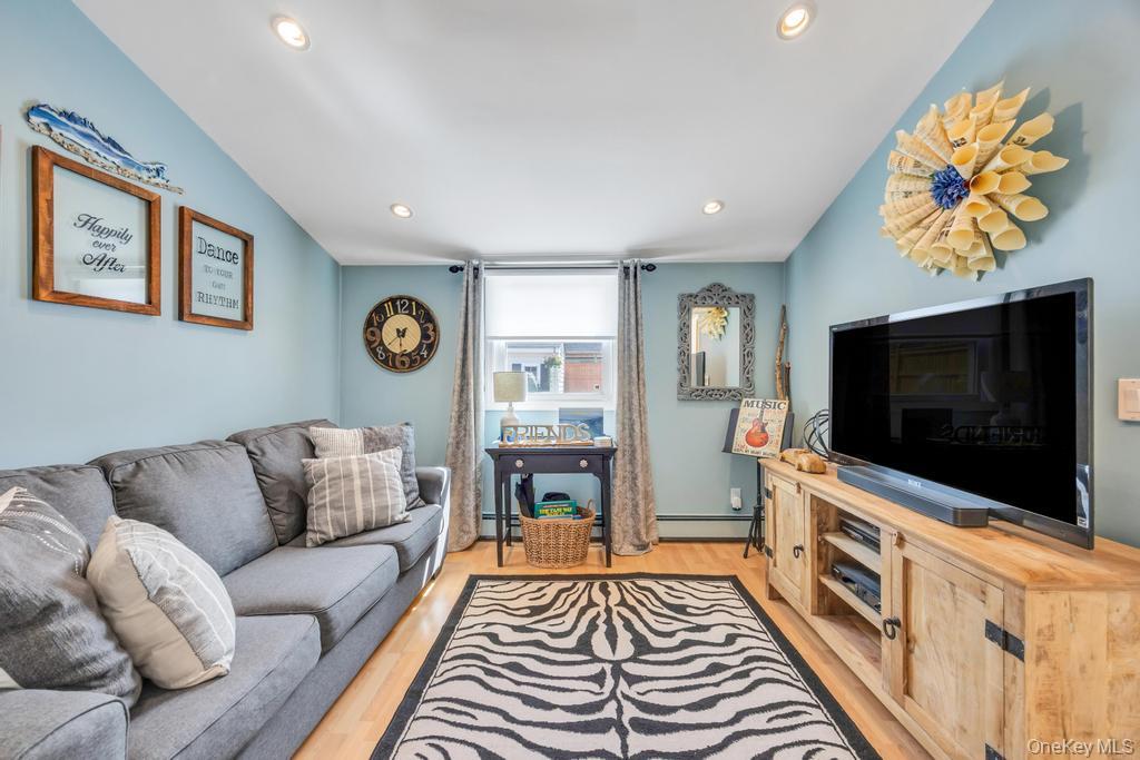 47 Choir Lane, Westbury, NY 11590