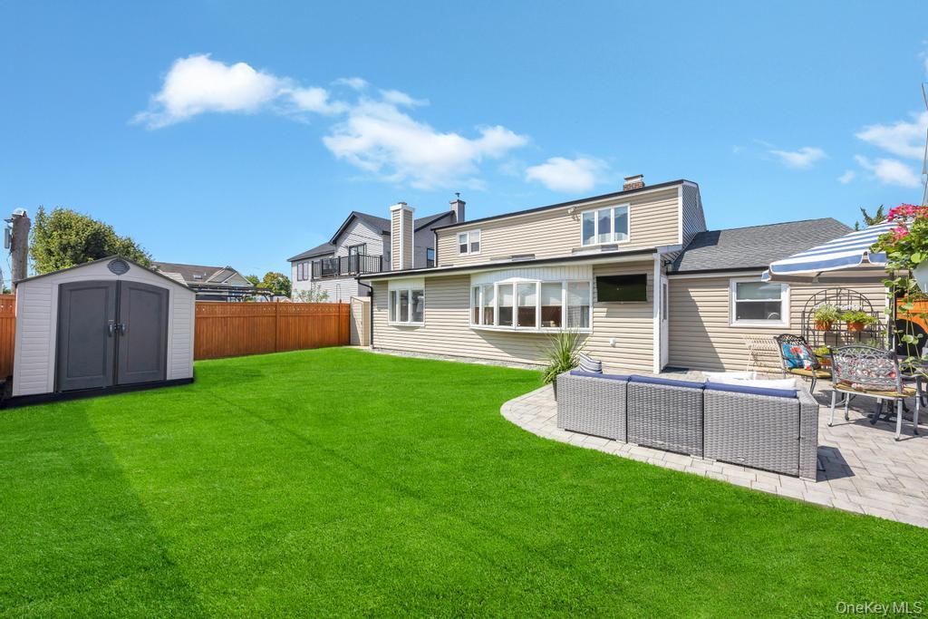 47 Choir Lane, Westbury, NY 11590