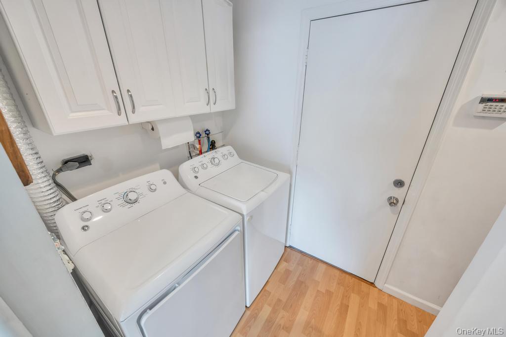 47 Choir Lane, Westbury, NY 11590