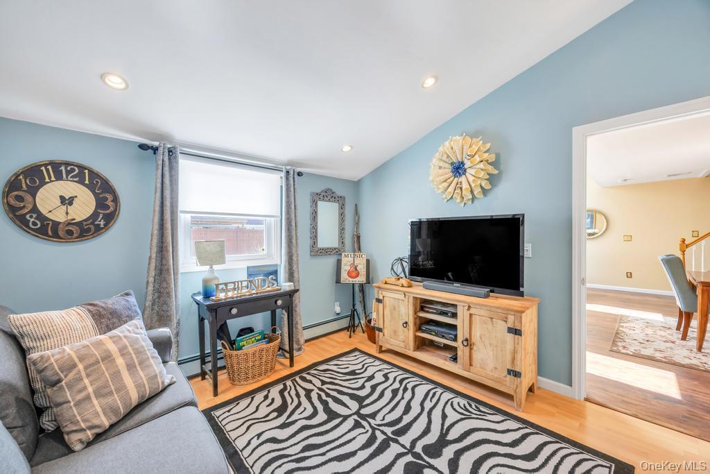 47 Choir Lane, Westbury, NY 11590