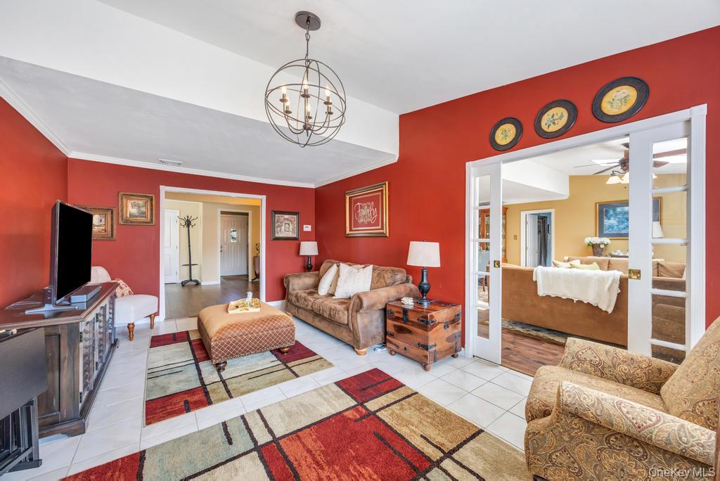 47 Choir Lane, Westbury, NY 11590