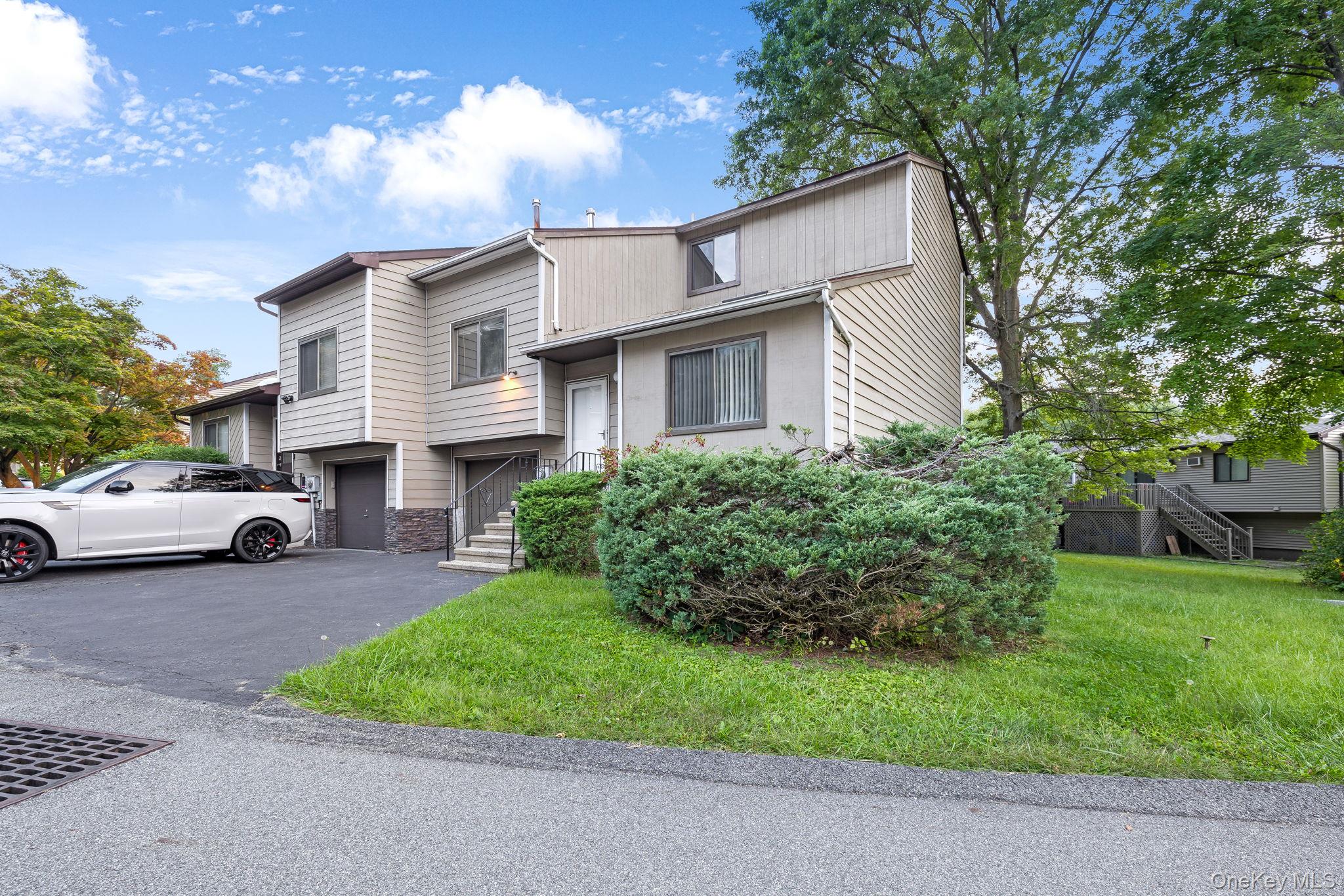 9 Spruce Court, Fishkill, NY 12524