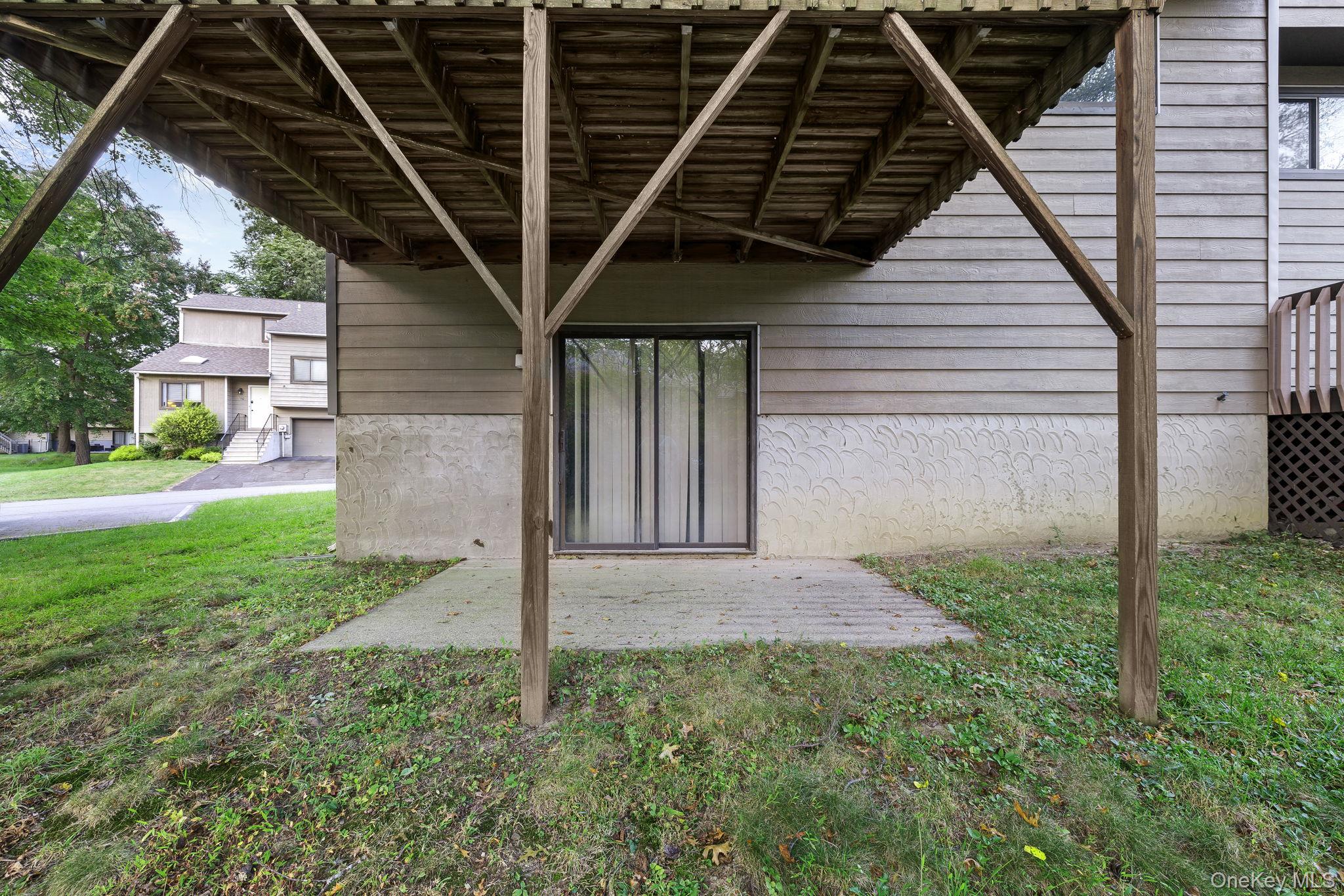 9 Spruce Court, Fishkill, NY 12524