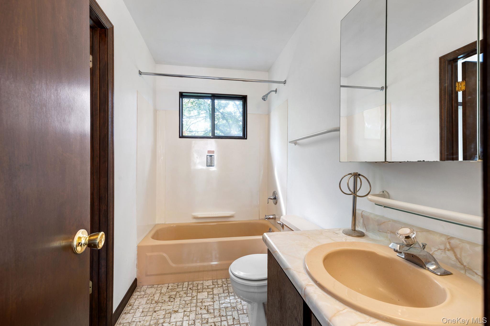 9 Spruce Court, Fishkill, NY 12524