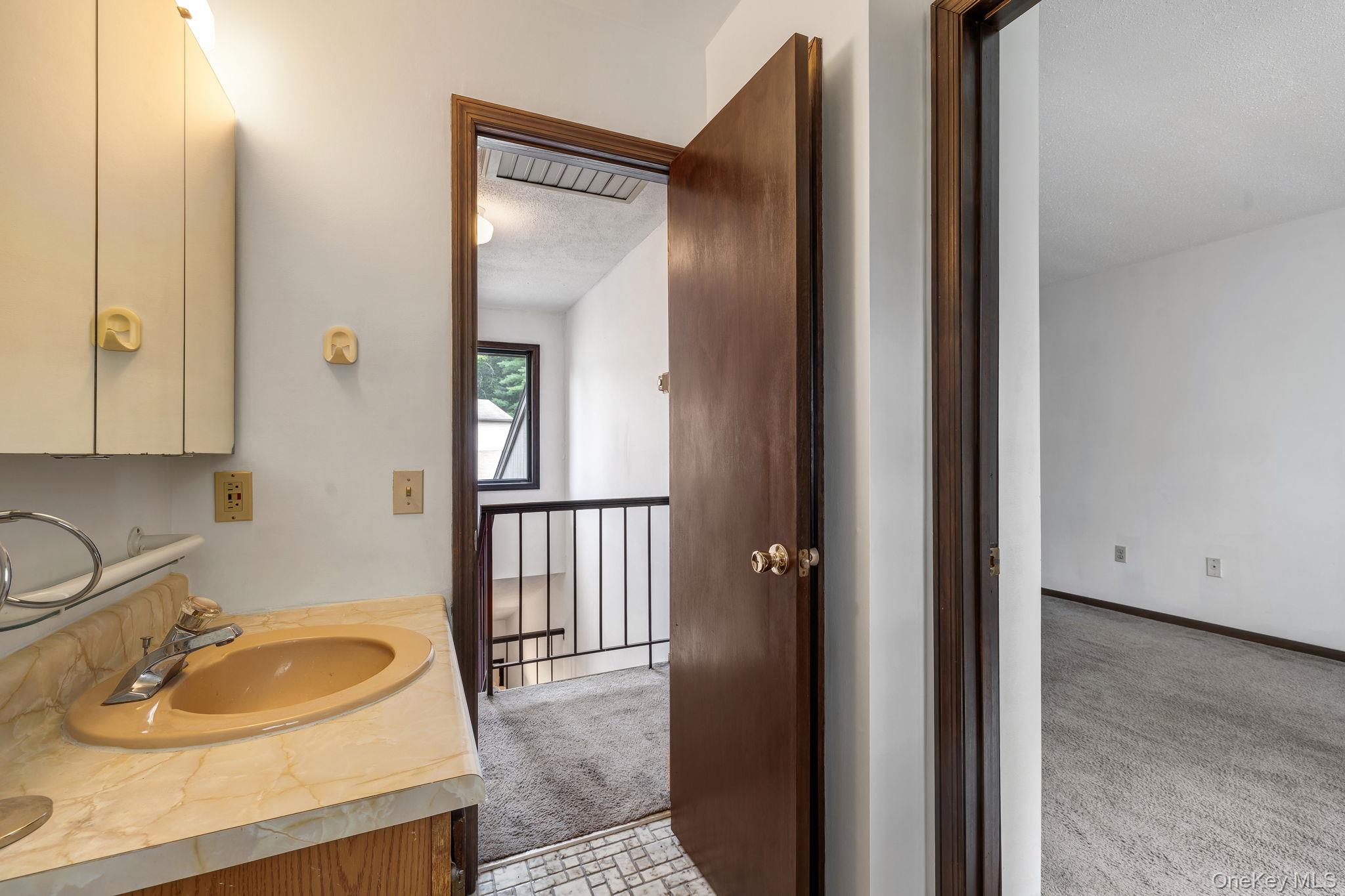 9 Spruce Court, Fishkill, NY 12524