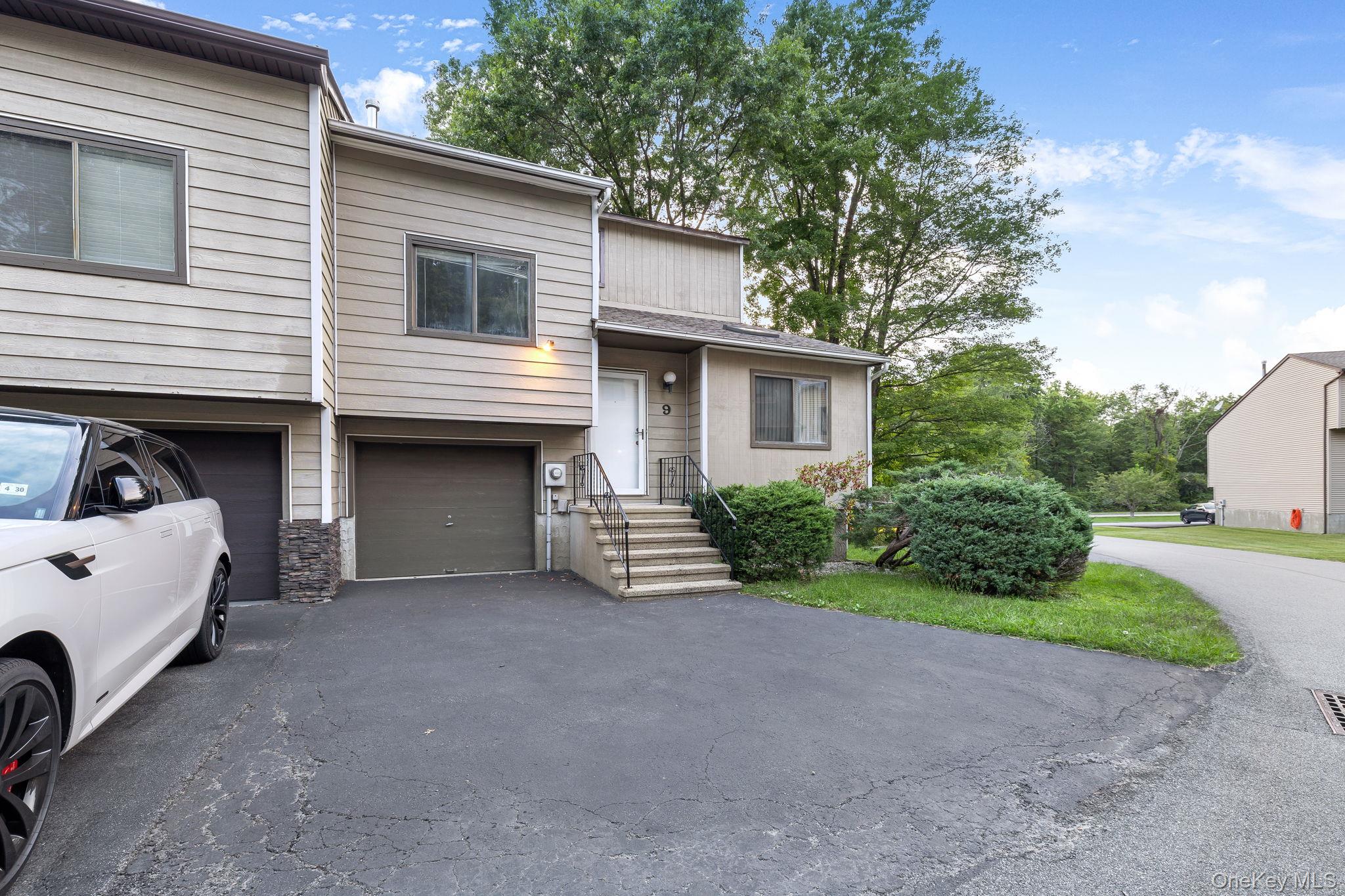 9 Spruce Court, Fishkill, NY 12524