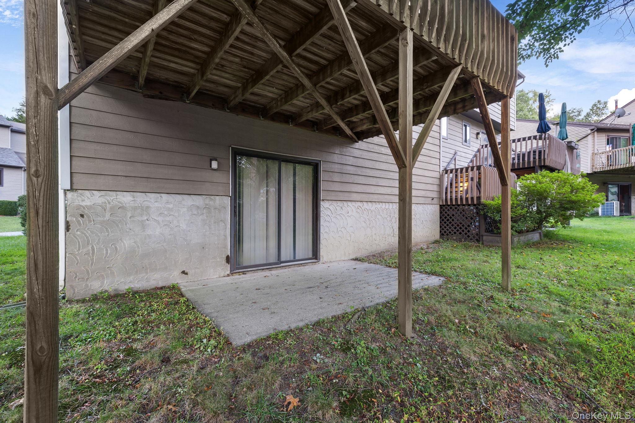 9 Spruce Court, Fishkill, NY 12524