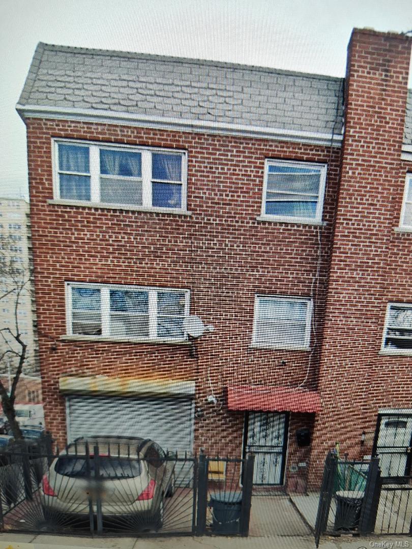 1156 Metcalf Avenue, Bronx, NY 10472
