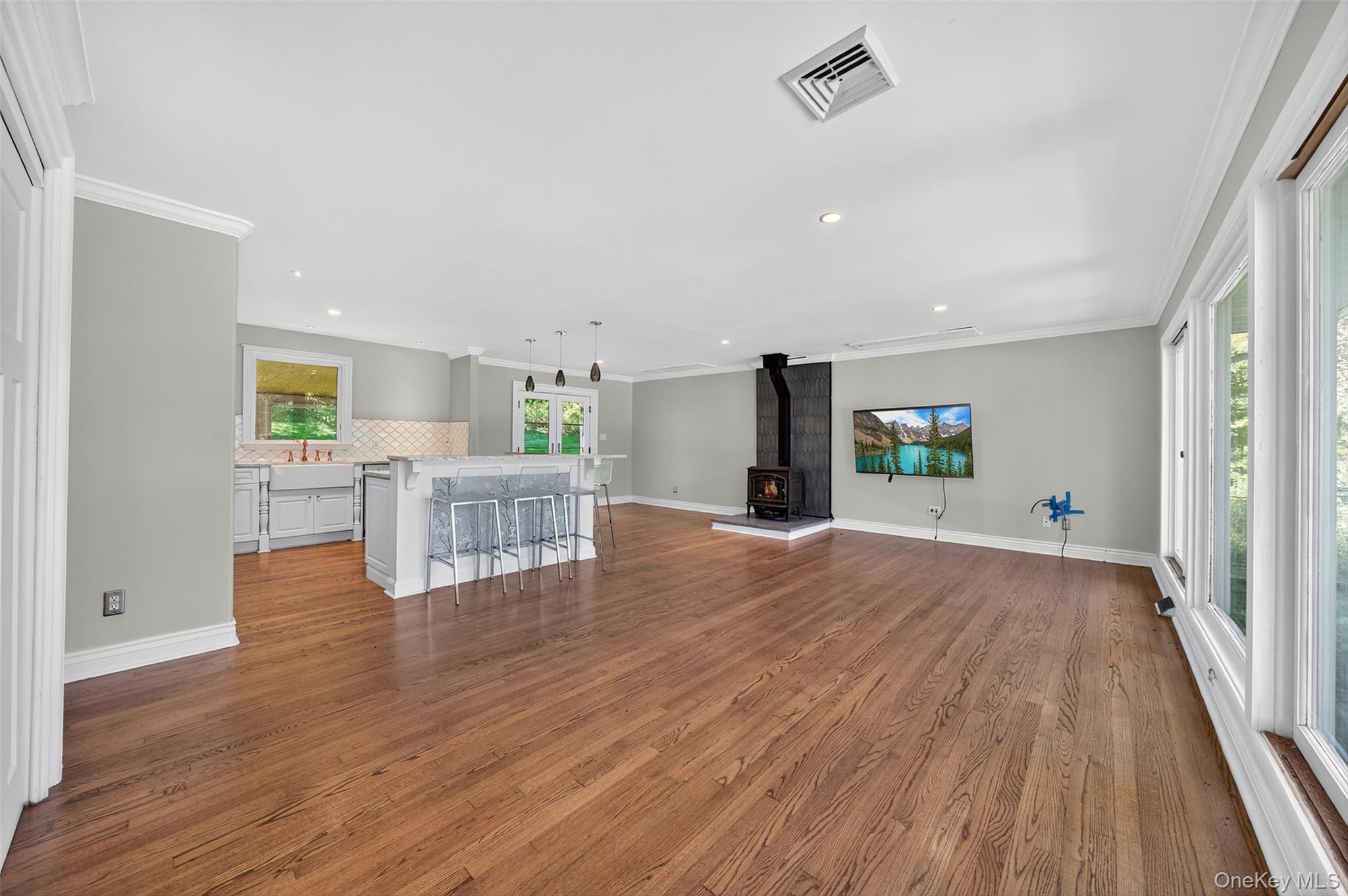 65 Hawxhurst Road, Monroe, NY 10950