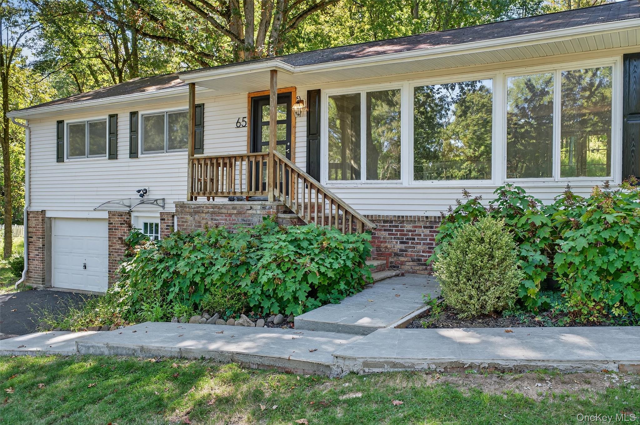 65 Hawxhurst Road, Monroe, NY 10950