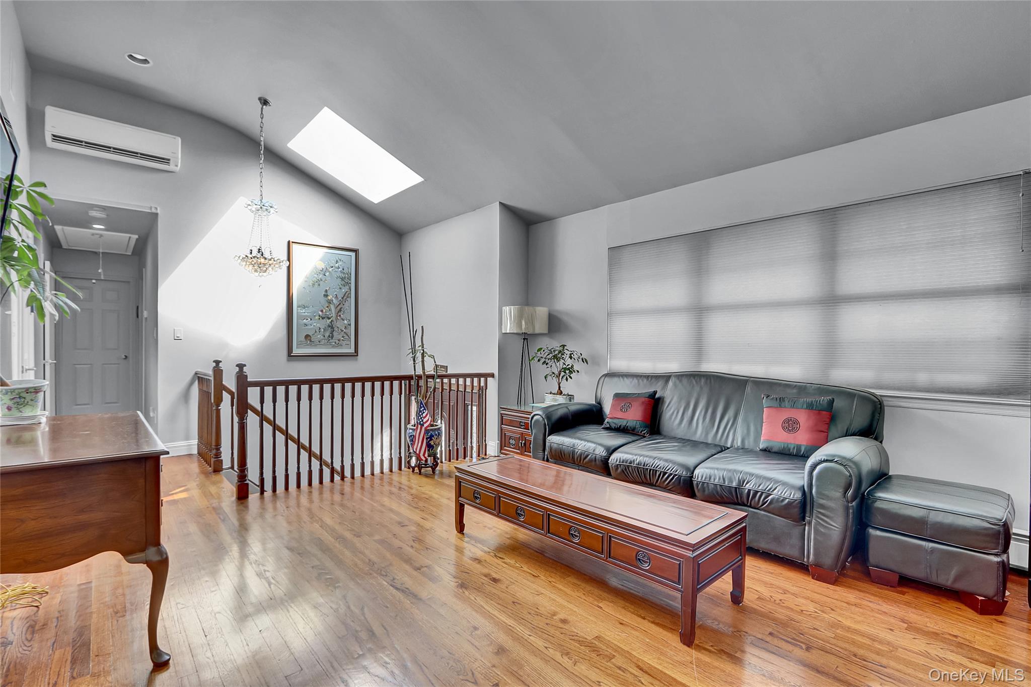 2 Roosevelt Avenue, Massapequa Park, NY 11762