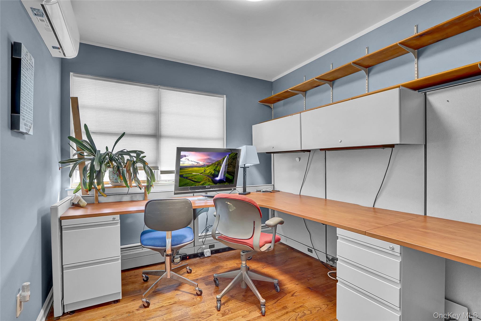 2 Roosevelt Avenue, Massapequa Park, NY 11762