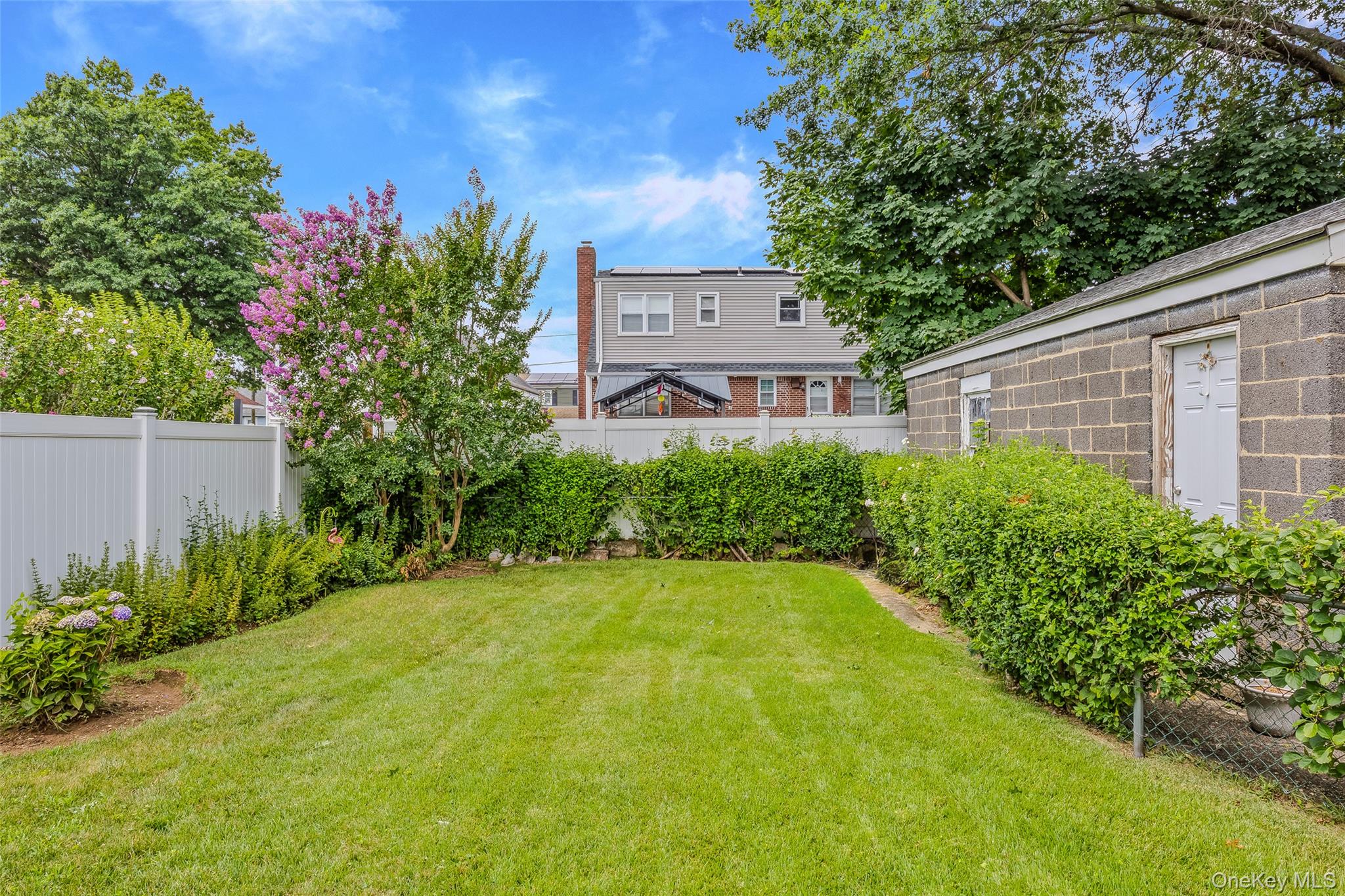 116 Stone Street, Elmont, NY 11003