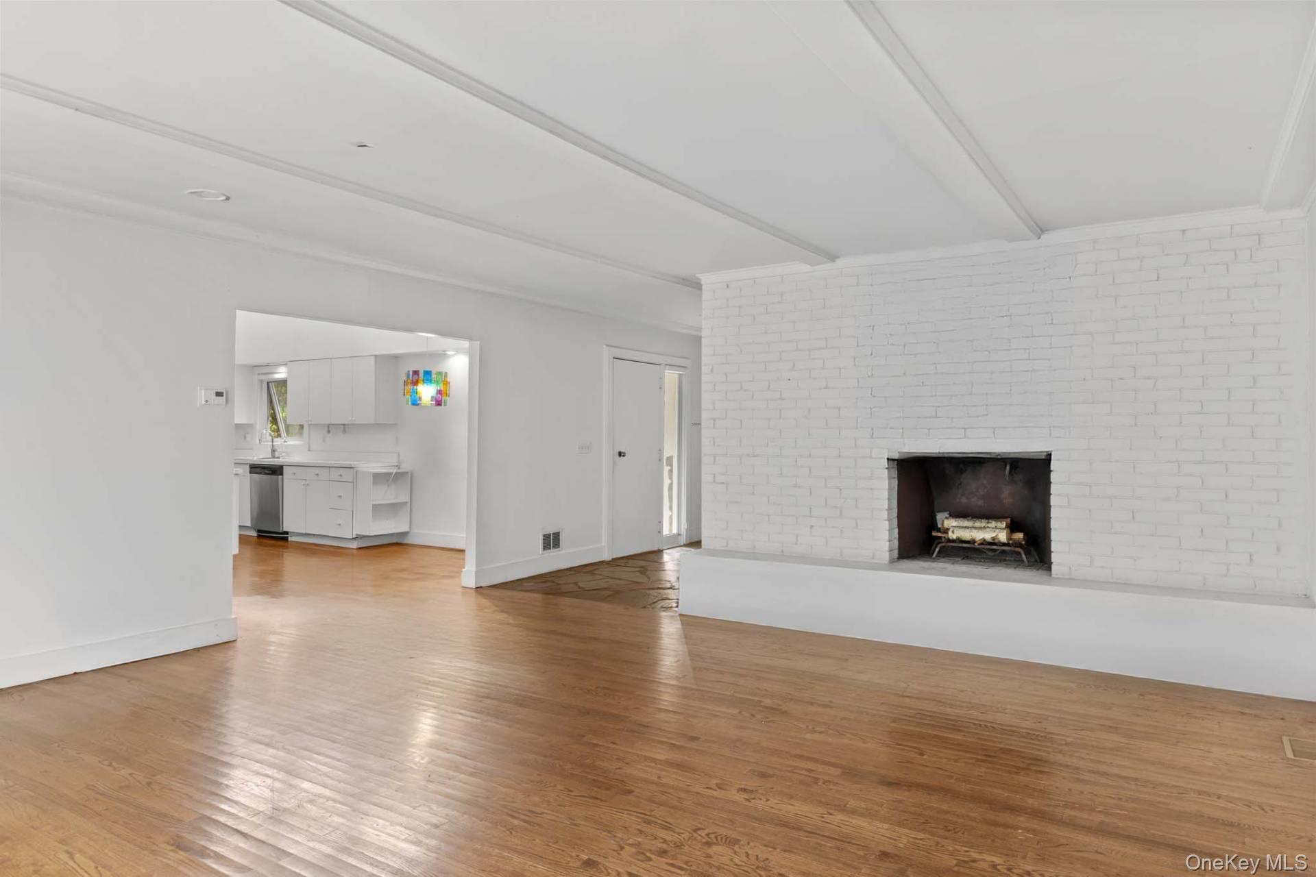 18 Sunset Road, Sag Harbor, NY 11963