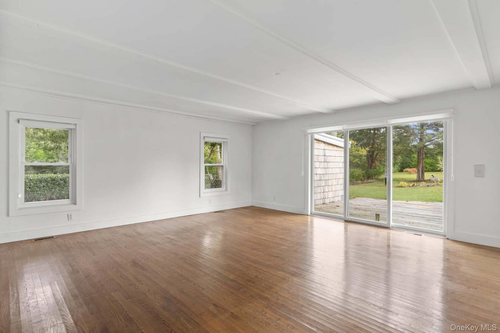 18 Sunset Road, Sag Harbor, NY 11963