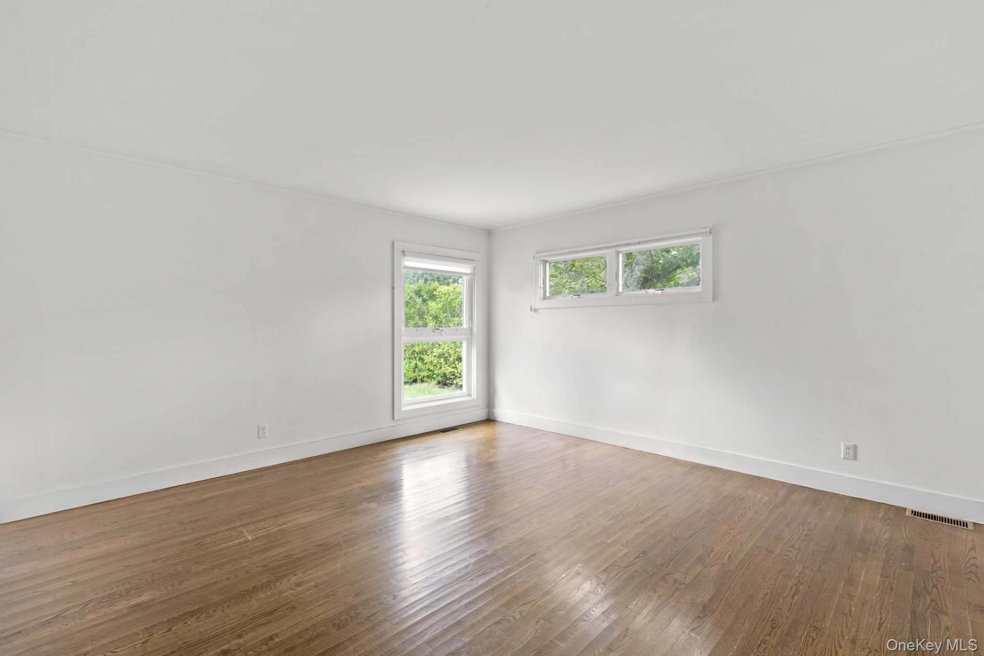 18 Sunset Road, Sag Harbor, NY 11963