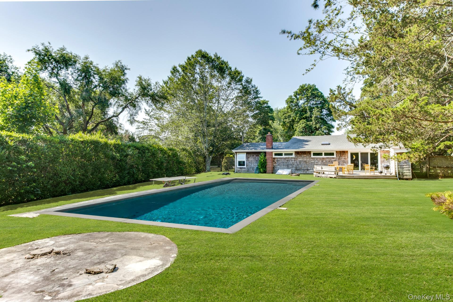 18 Sunset Road, Sag Harbor, NY 11963