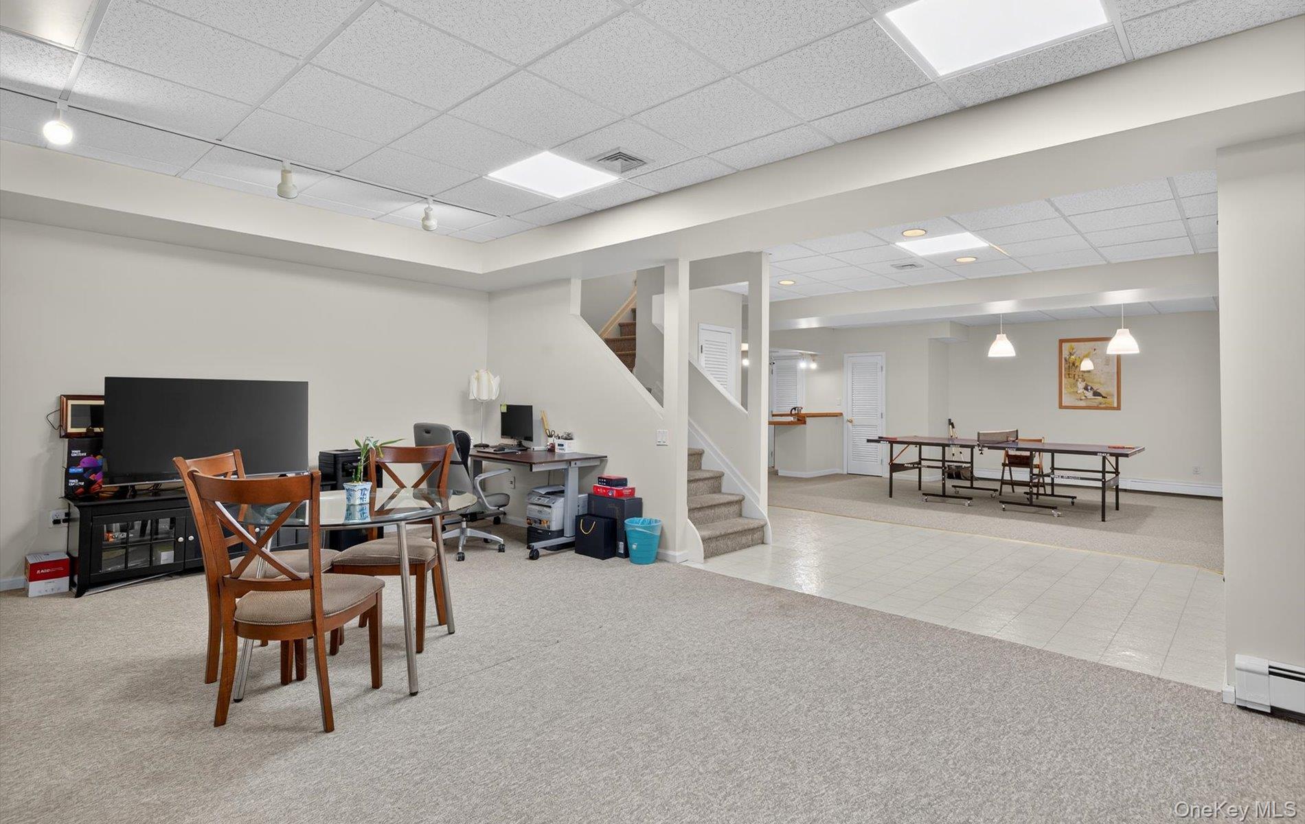 1 Ellen Court, Glen Cove, NY 11542