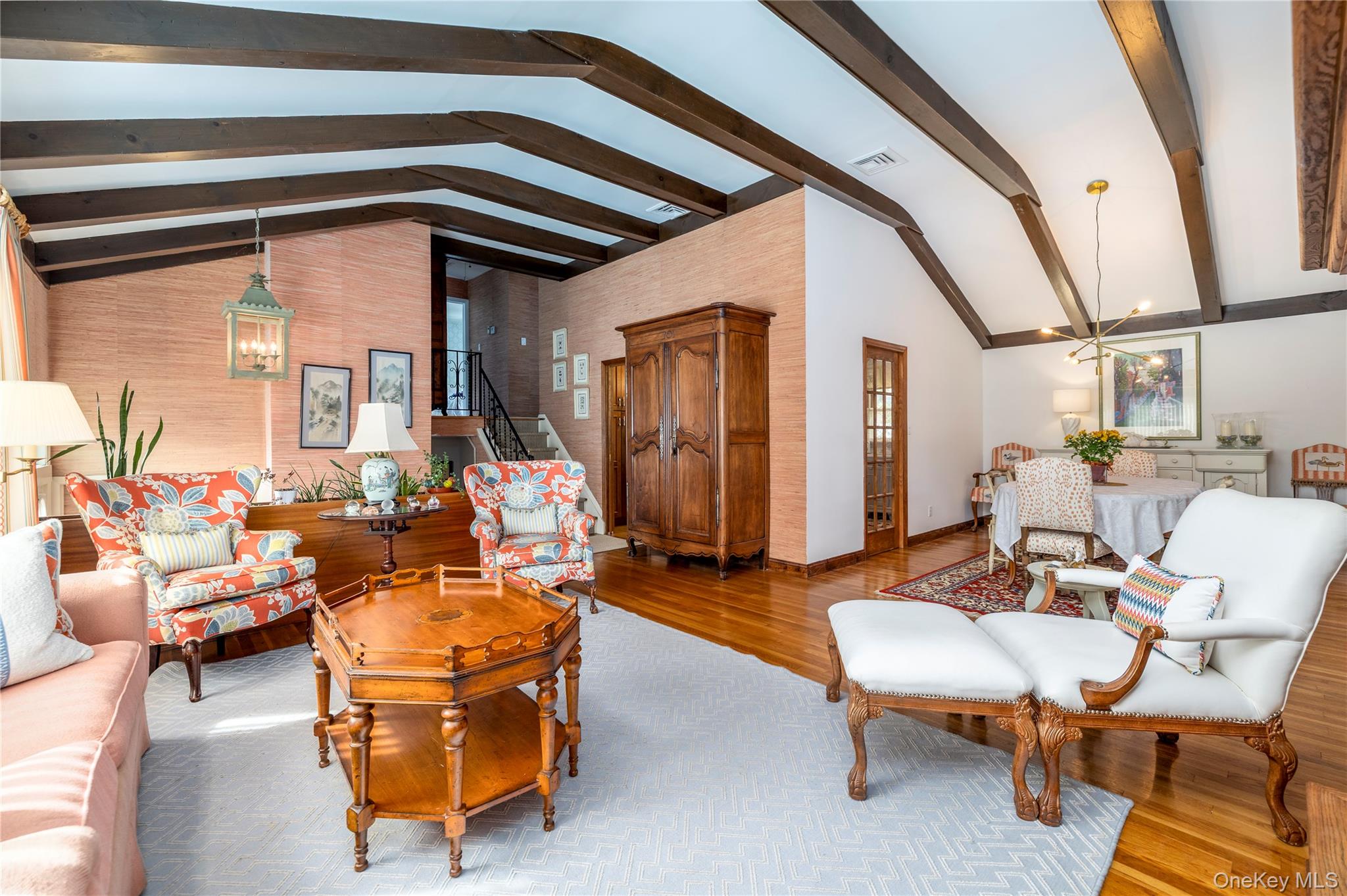 35 Yorkshire Road, Rockville Centre, NY 11570