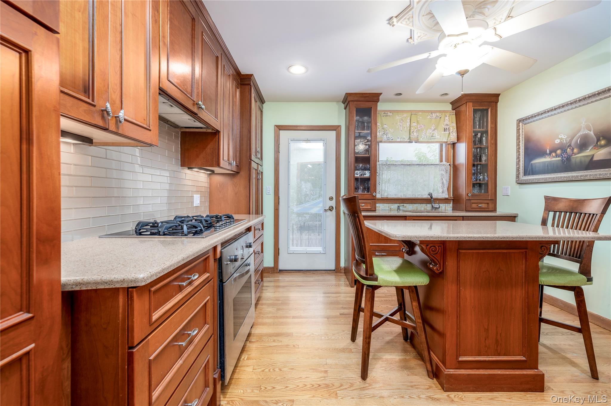 35 Yorkshire Road, Rockville Centre, NY 11570