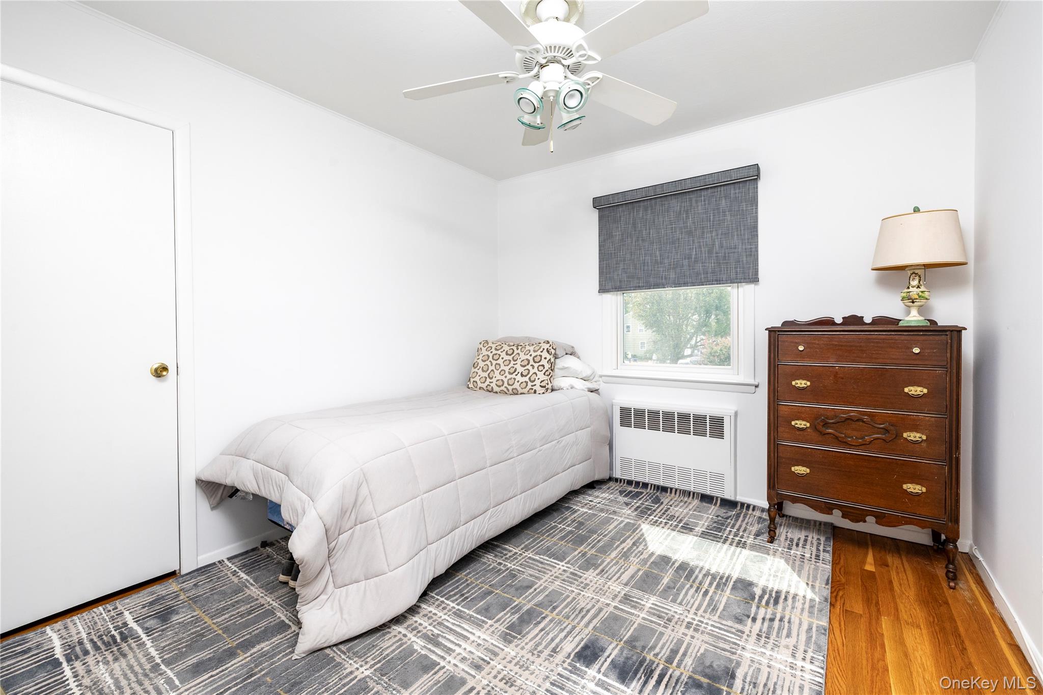 35 Yorkshire Road, Rockville Centre, NY 11570