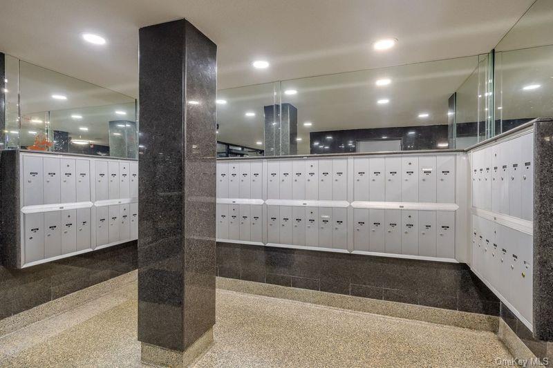 88-25 155 Avenue # 4G, Howard Beach, NY 11414